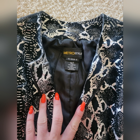 Black Metallic Silver Leather  Suede Reptile Print by Metrostyle , Size 12 - Picture 8 of 11